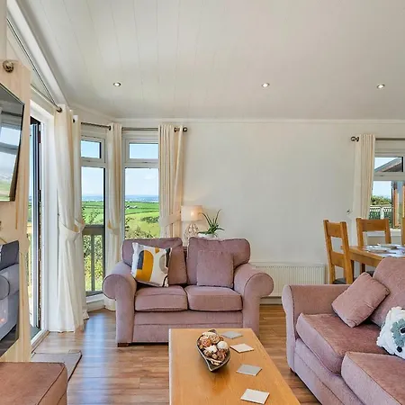 Finest Retreats - Seacroft Alpehytte Torpoint